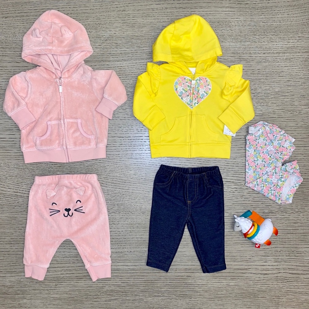 Carter’s Matching Sets 0-3 Months